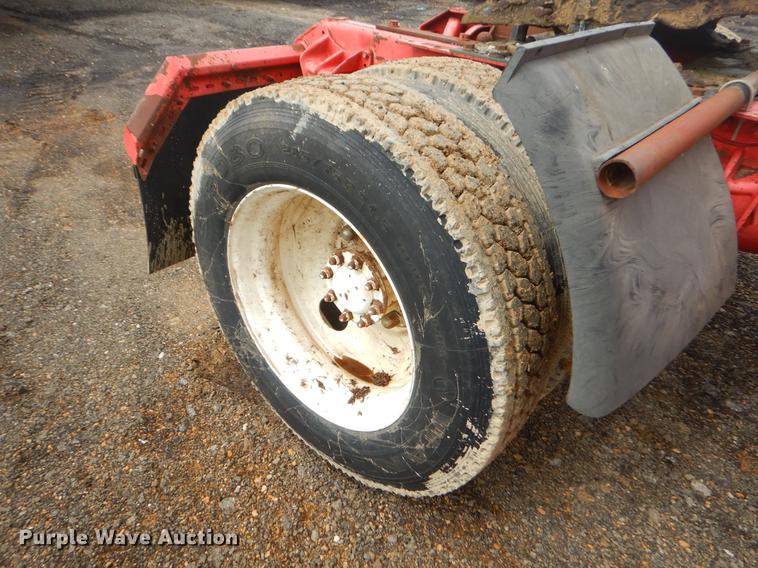 image for item EK9594 1993 International 8100 semi truck