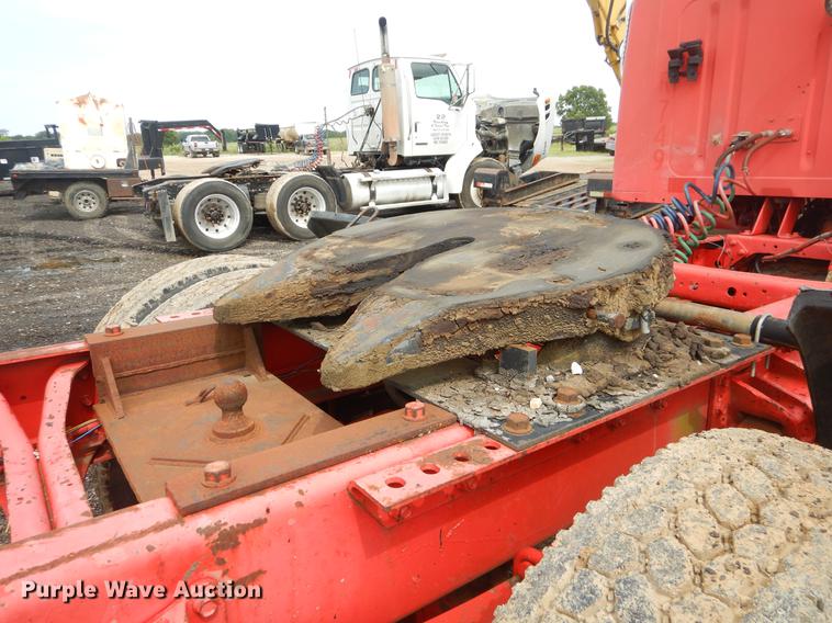 image for item EK9594 1993 International 8100 semi truck