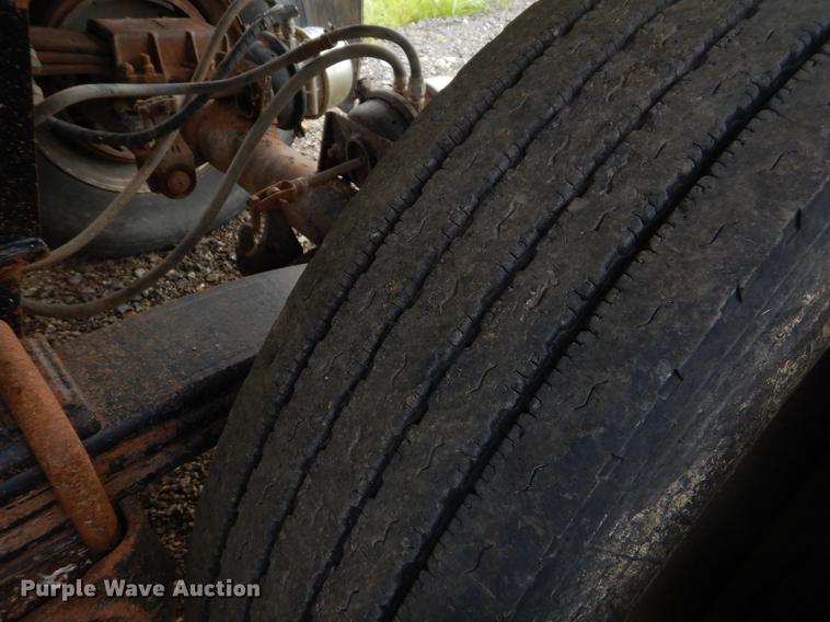 image for item EK9595 1997 Ranch end dump trailer