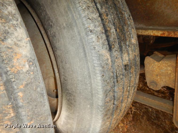 image for item EK9597 1988 Atoka equipment trailer