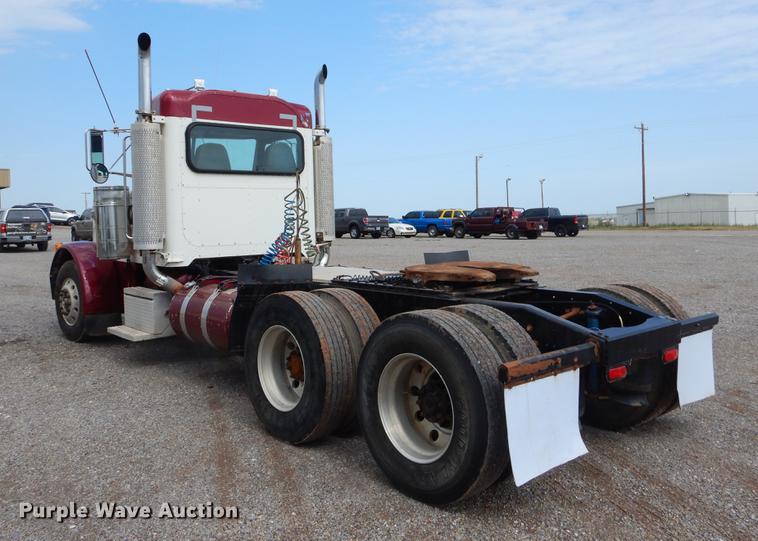 image for item EK9618 2005 Peterbilt 379 semi truck