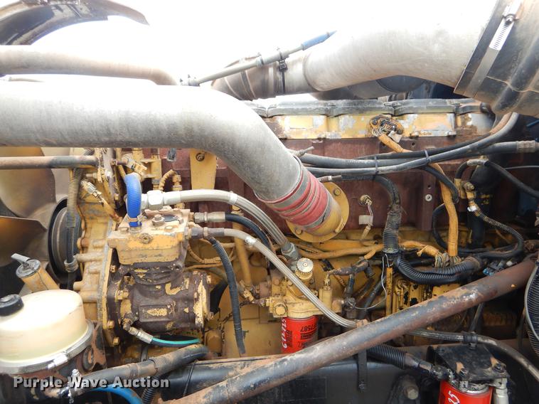 image for item EK9618 2005 Peterbilt 379 semi truck