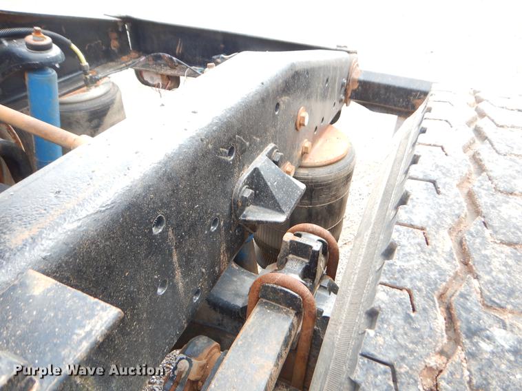 image for item EK9618 2005 Peterbilt 379 semi truck