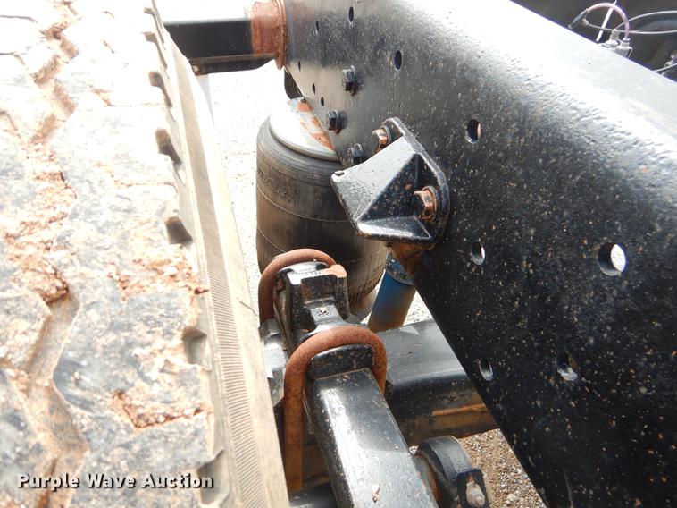 image for item EK9618 2005 Peterbilt 379 semi truck