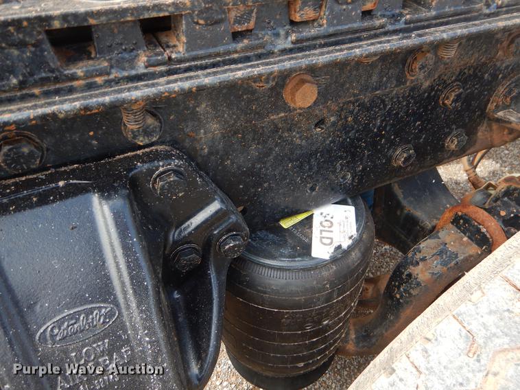 image for item EK9618 2005 Peterbilt 379 semi truck