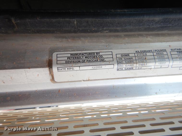 image for item EK9618 2005 Peterbilt 379 semi truck