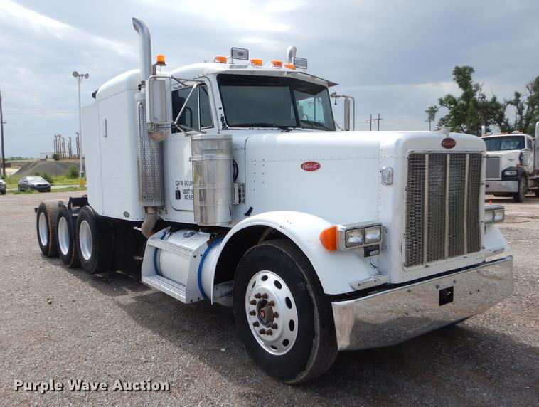 image for item EK9619 2004 Peterbilt 379 semi truck