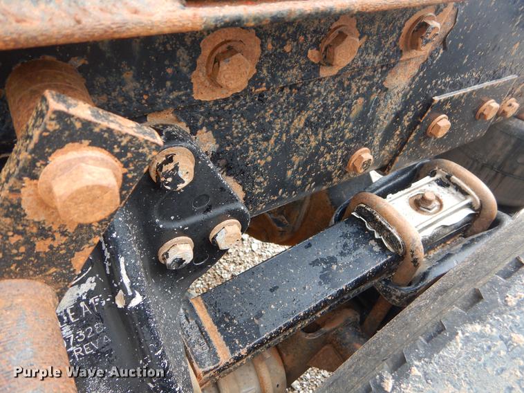 image for item EK9619 2004 Peterbilt 379 semi truck