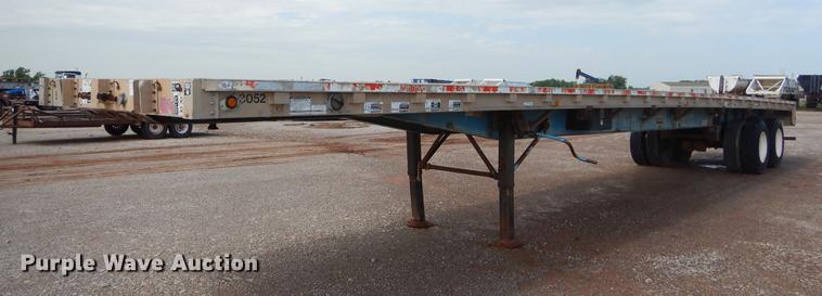 image for item EK9620 1999 Wilson CF-900 flatbed trailer