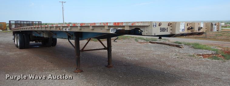 image for item EK9620 1999 Wilson CF-900 flatbed trailer