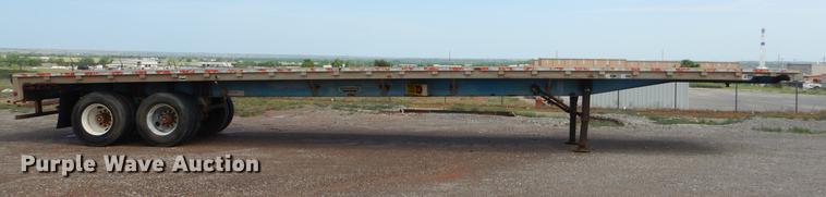 image for item EK9620 1999 Wilson CF-900 flatbed trailer