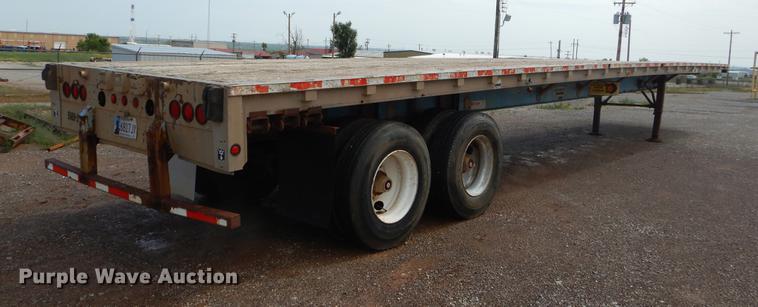 image for item EK9620 1999 Wilson CF-900 flatbed trailer