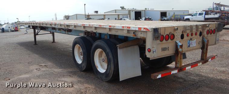 image for item EK9620 1999 Wilson CF-900 flatbed trailer
