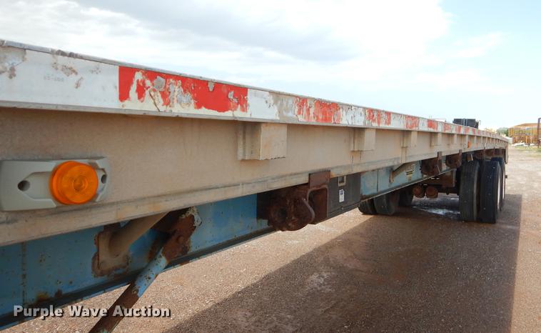 image for item EK9620 1999 Wilson CF-900 flatbed trailer