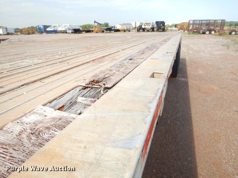 image for item EK9620 1999 Wilson CF-900 flatbed trailer