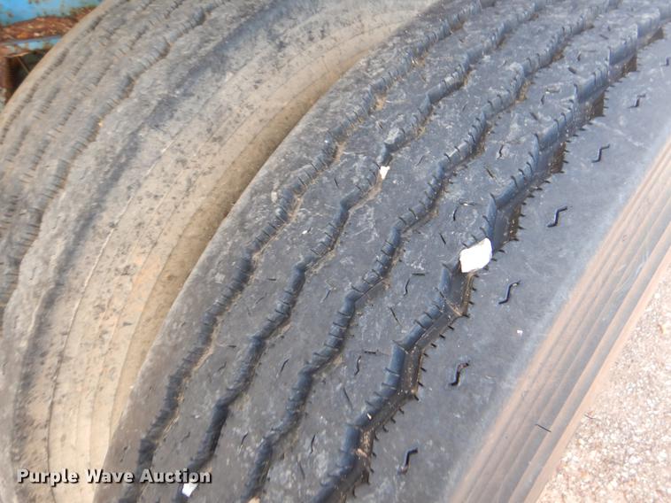 image for item EK9620 1999 Wilson CF-900 flatbed trailer