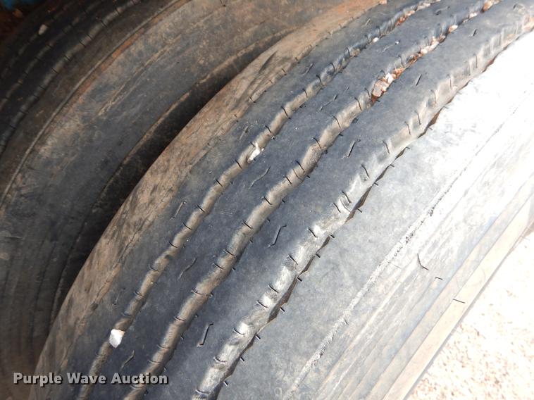 image for item EK9620 1999 Wilson CF-900 flatbed trailer