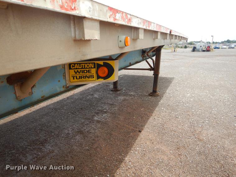 image for item EK9620 1999 Wilson CF-900 flatbed trailer