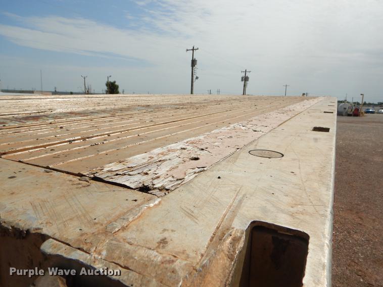 image for item EK9620 1999 Wilson CF-900 flatbed trailer