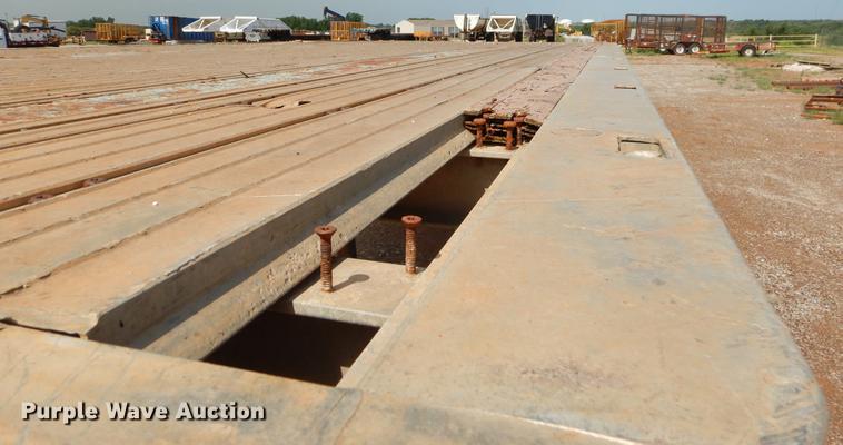 image for item EK9620 1999 Wilson CF-900 flatbed trailer