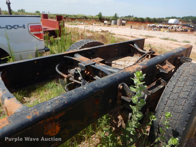 image for item EK9621 2006 International 7400 semi truck