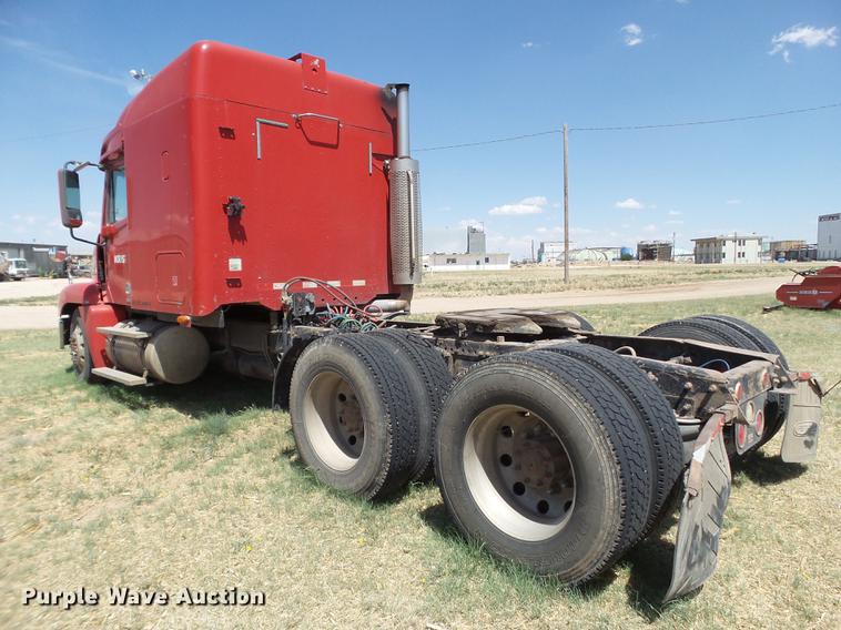 image for item EN9580 2003 Freightliner Century Class semi truck