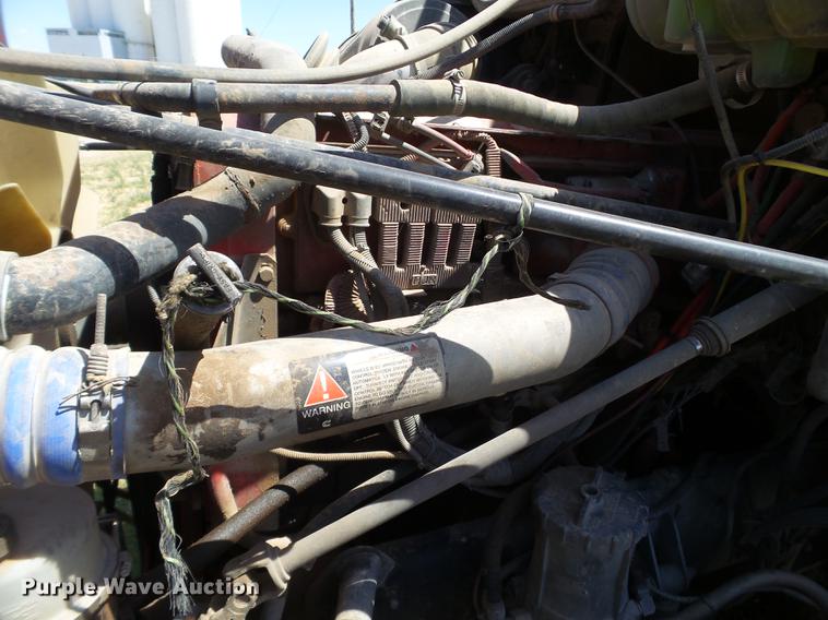 image for item EN9580 2003 Freightliner Century Class semi truck