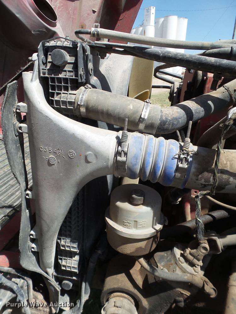 image for item EN9580 2003 Freightliner Century Class semi truck