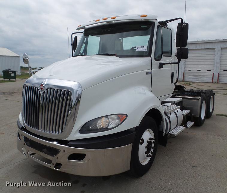 image for item L5687 2012 International ProStar semi truck