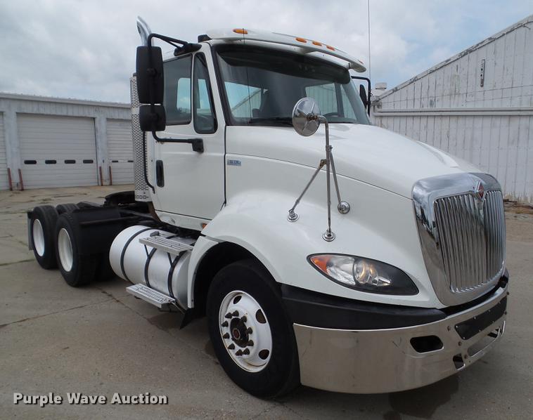 image for item L5687 2012 International ProStar semi truck