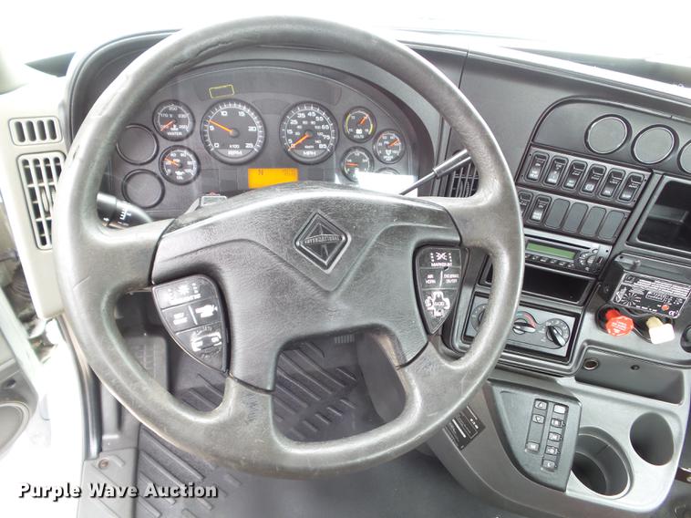 image for item L5687 2012 International ProStar semi truck