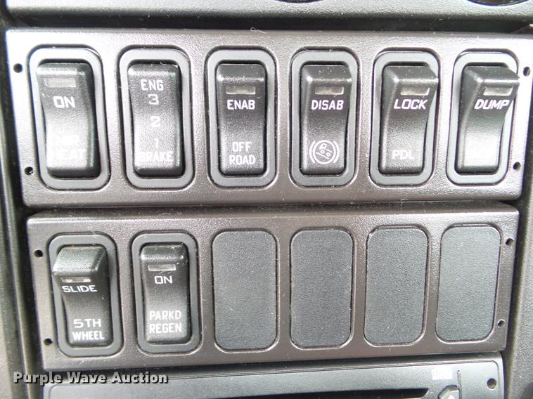 image for item L5687 2012 International ProStar semi truck