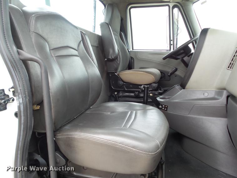 image for item L5687 2012 International ProStar semi truck