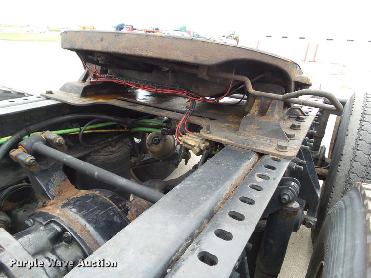 image for item L5687 2012 International ProStar semi truck