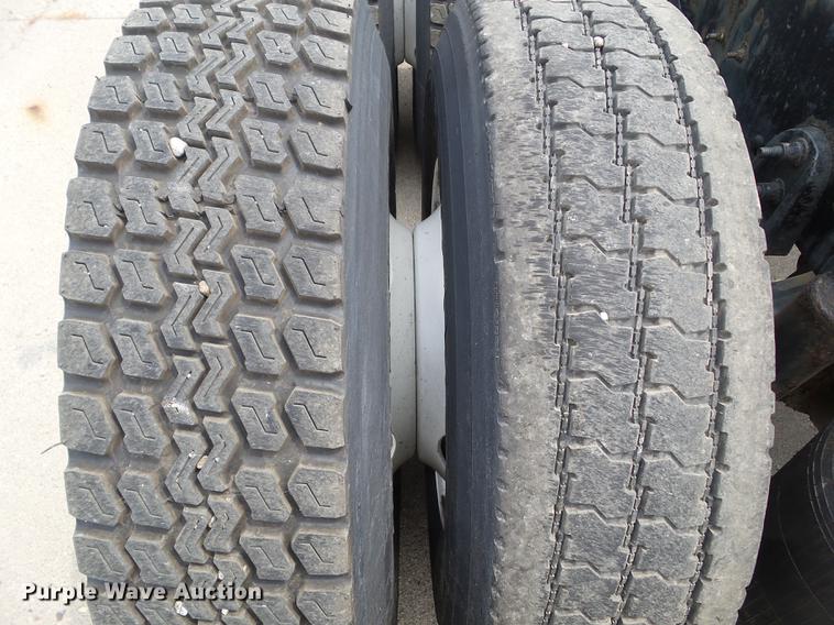 image for item L5687 2012 International ProStar semi truck