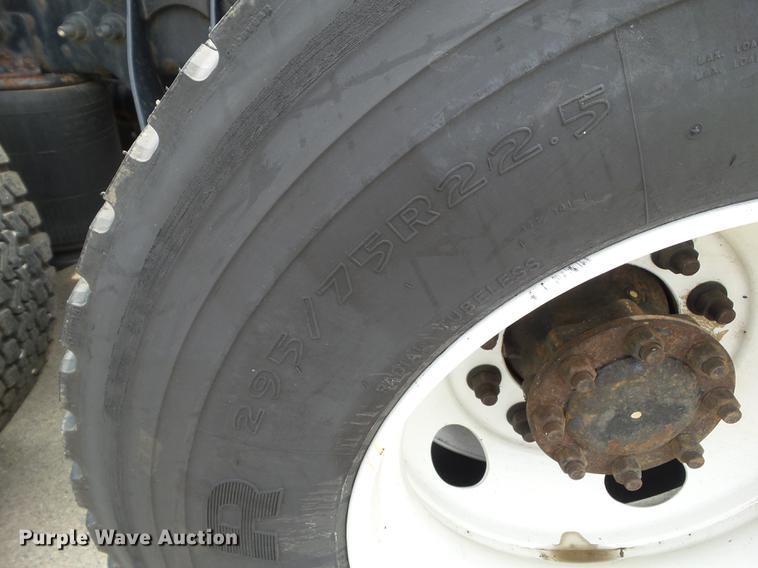 image for item L5687 2012 International ProStar semi truck