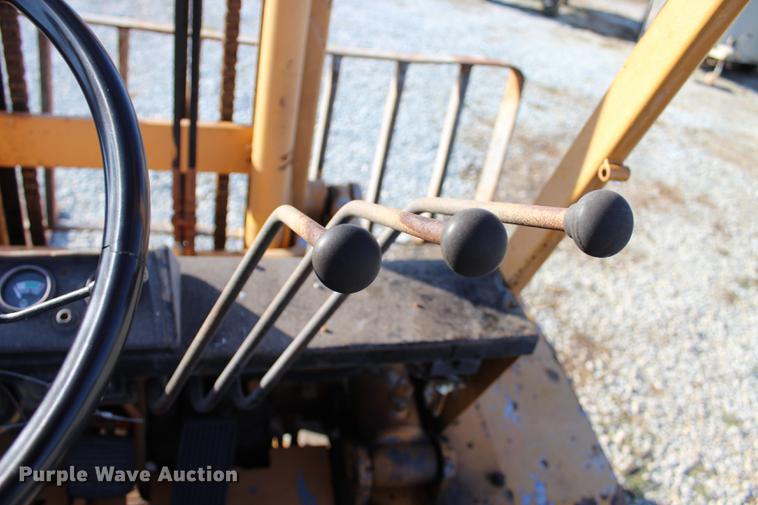 image for item BE9323 Komatsu FD40 forklift