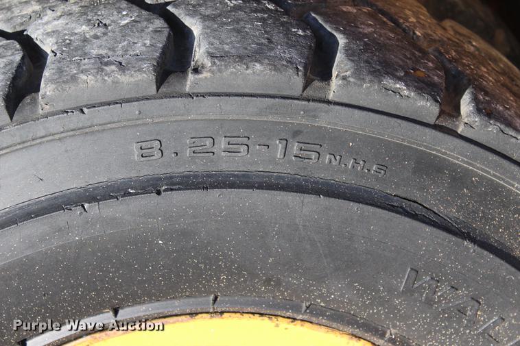 image for item BE9323 Komatsu FD40 forklift