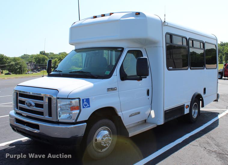 image for item BE9325 2012 Ford E350 Super Duty shuttle bus