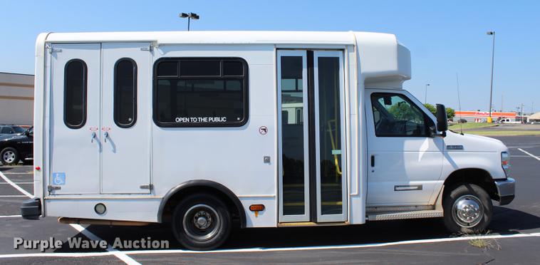 image for item BE9325 2012 Ford E350 Super Duty shuttle bus