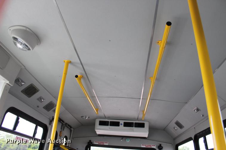 image for item BE9325 2012 Ford E350 Super Duty shuttle bus