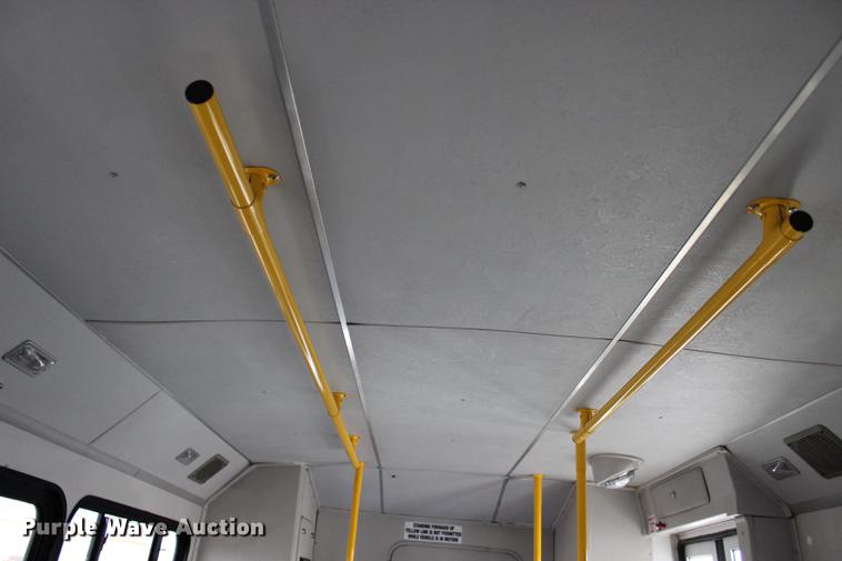 image for item BE9325 2012 Ford E350 Super Duty shuttle bus