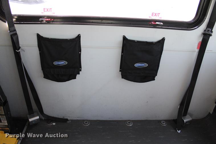 image for item BE9325 2012 Ford E350 Super Duty shuttle bus