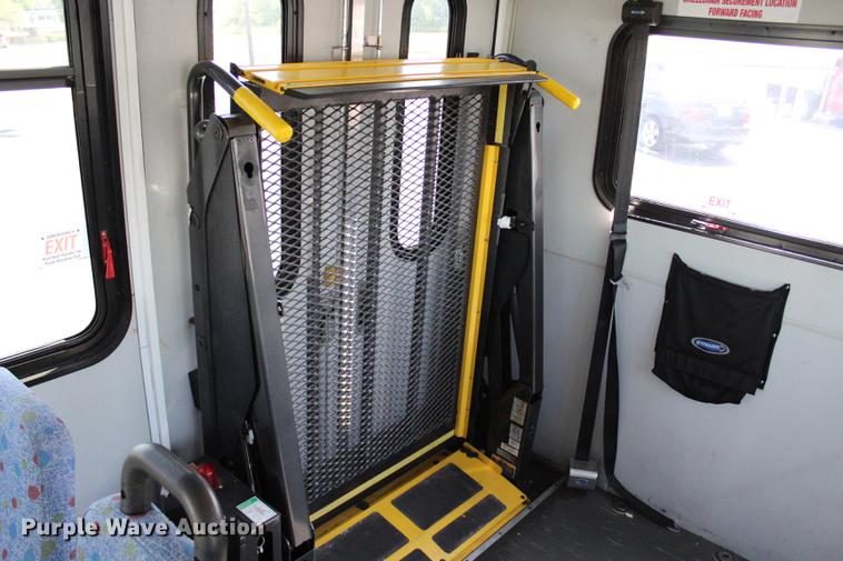 image for item BE9325 2012 Ford E350 Super Duty shuttle bus