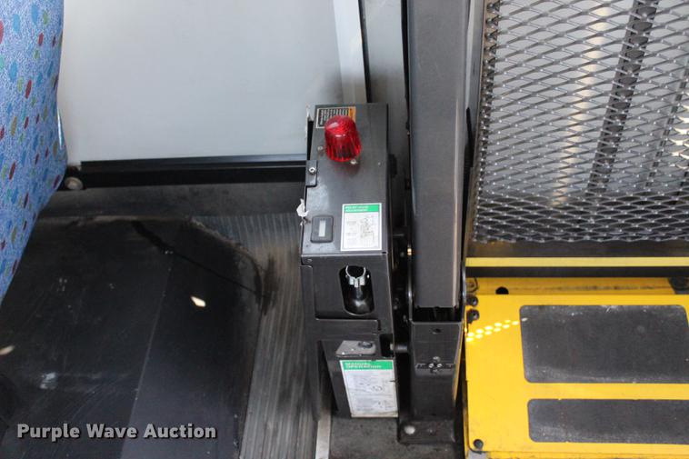 image for item BE9325 2012 Ford E350 Super Duty shuttle bus