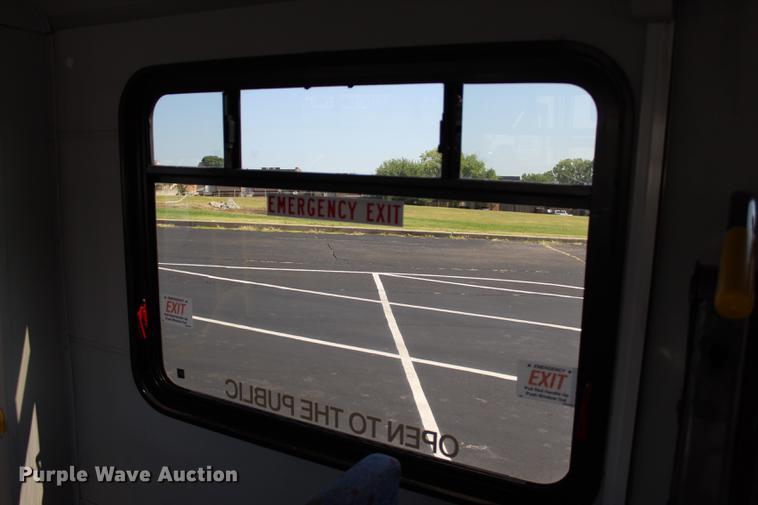 image for item BE9325 2012 Ford E350 Super Duty shuttle bus