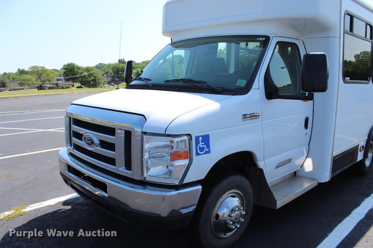image for item BE9325 2012 Ford E350 Super Duty shuttle bus