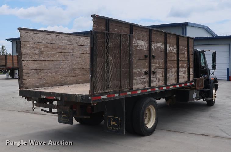 image for item BW9190 2008 International 4400 flatbed truck