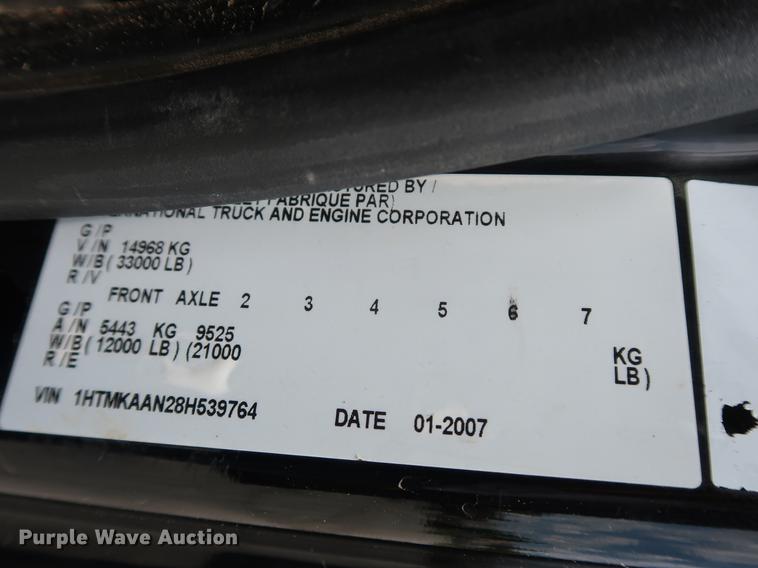 image for item BW9190 2008 International 4400 flatbed truck