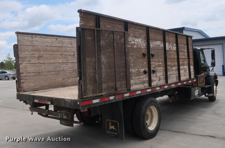 image for item BW9190 2008 International 4400 flatbed truck